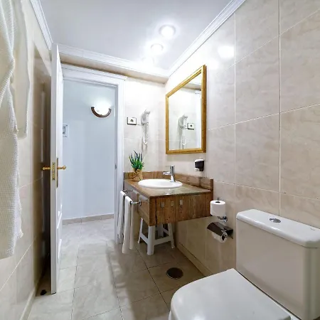 One Bedroom With Wifi And Pool, Close To The Beach Puerto Del Carmen Διαμέρισμα *
